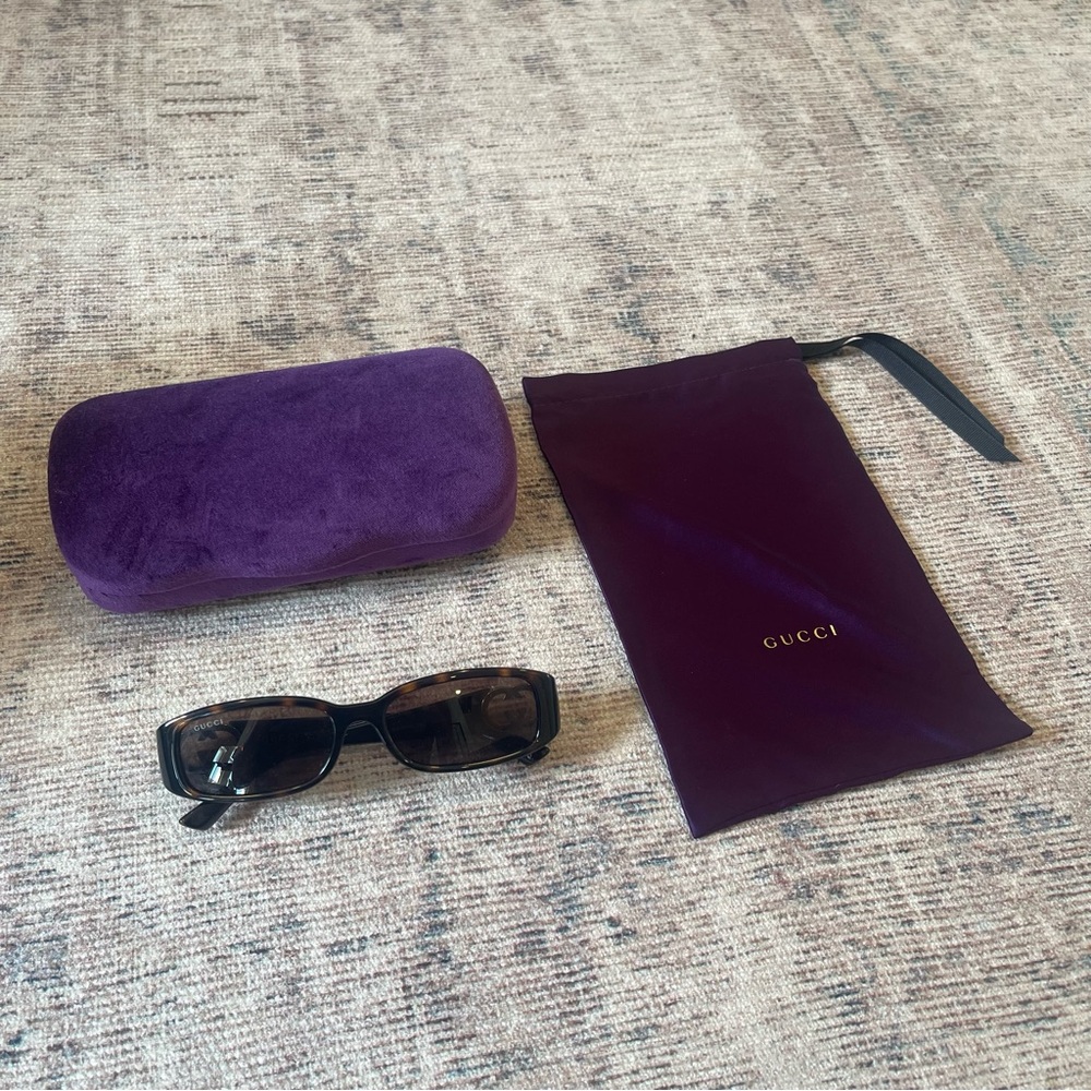 Gucci Rectangular Frame Sunglasses For Women In D… - image 2